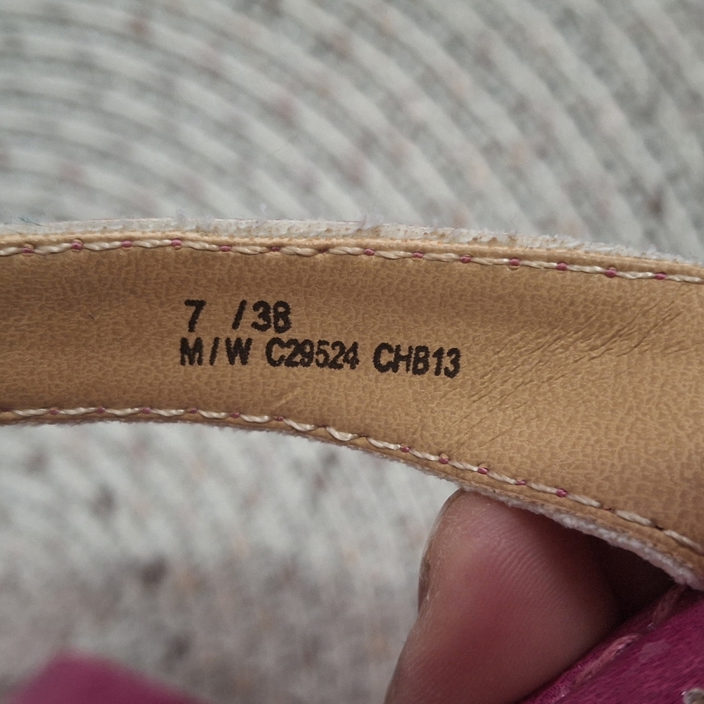 b.o.c. Women's Pink Sandals Size 7. - Picture 11 of 12